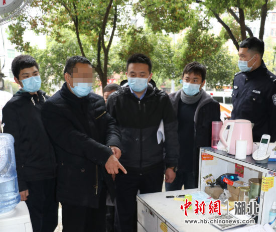 罗店派出所在市局网安等部门的大力协助下,成功破获殷某(男,55岁,京山