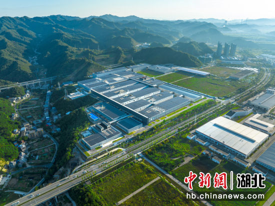 航拍远景动力十堰工厂 外立面 航拍远景动力十堰工厂 外立面