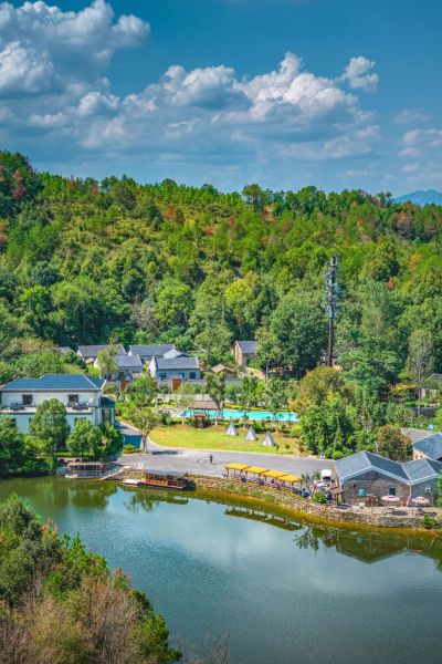 �������ԣ�͡�����ɽ����