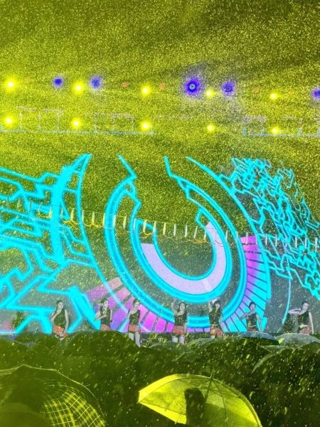 �ο��ڷ�ѩ�йۿ�ľ����ҹ�ǿ����ݳ���