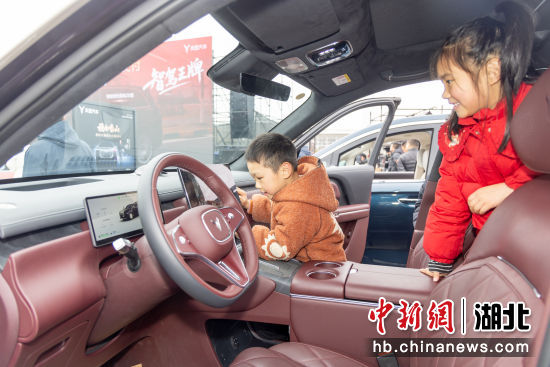 图为活动现场。 李岿 摄 图为活动现场。 李岿 摄