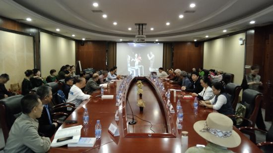 座谈会现场。 主办方供图 座谈会现场。 主办方供图