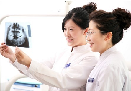 瑞尔齿科种植牙:重阳节新宠