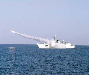 武汉舰今日出征索马里