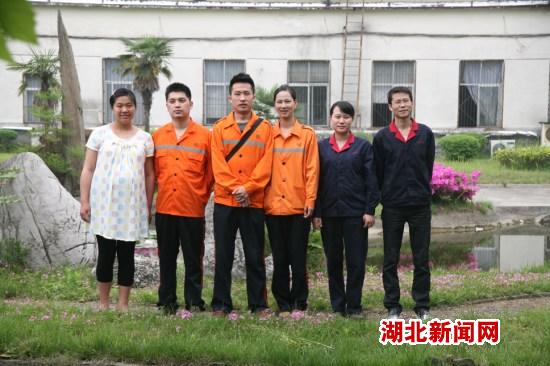 湖北新闻网武汉5月23日电(王樊明 王莉)在武汉铁路局襄阳电务段车载