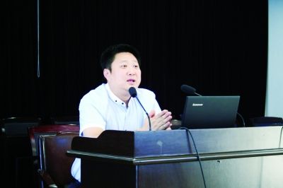 汉阳区张晓荣获2018年度"十佳禁毒爱心人士"