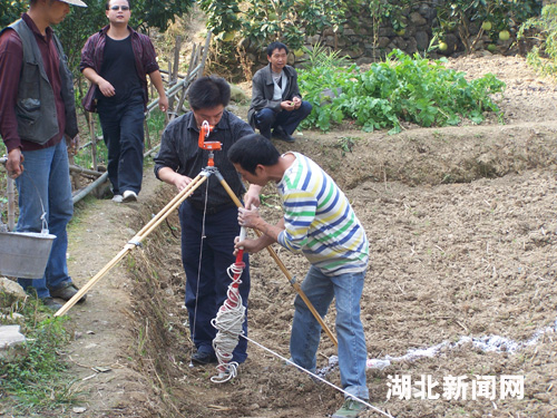 甘湖北人口_湖北地图(3)