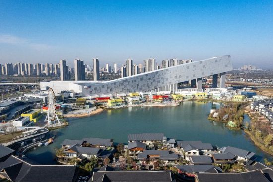 �人��¶ɽ�Ĵ��ǡ�