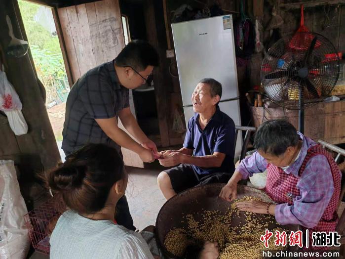 做实暖心惠民文章