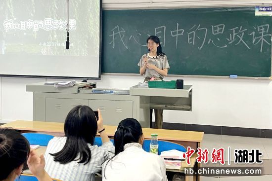 武昌工学院毕业证图片